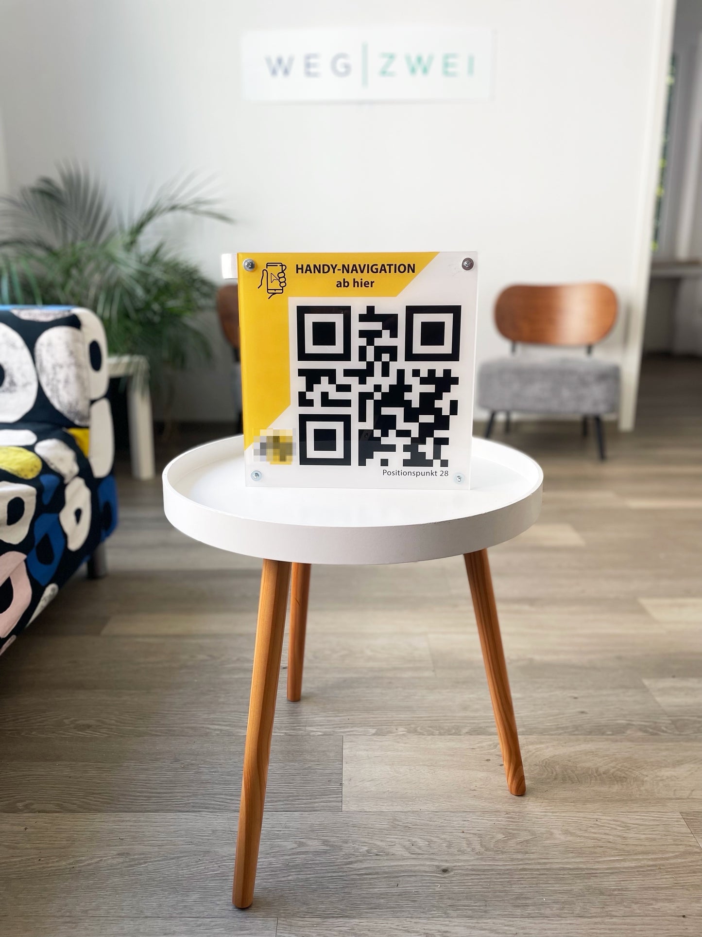 Plexiglasschild für den Größenvergleich